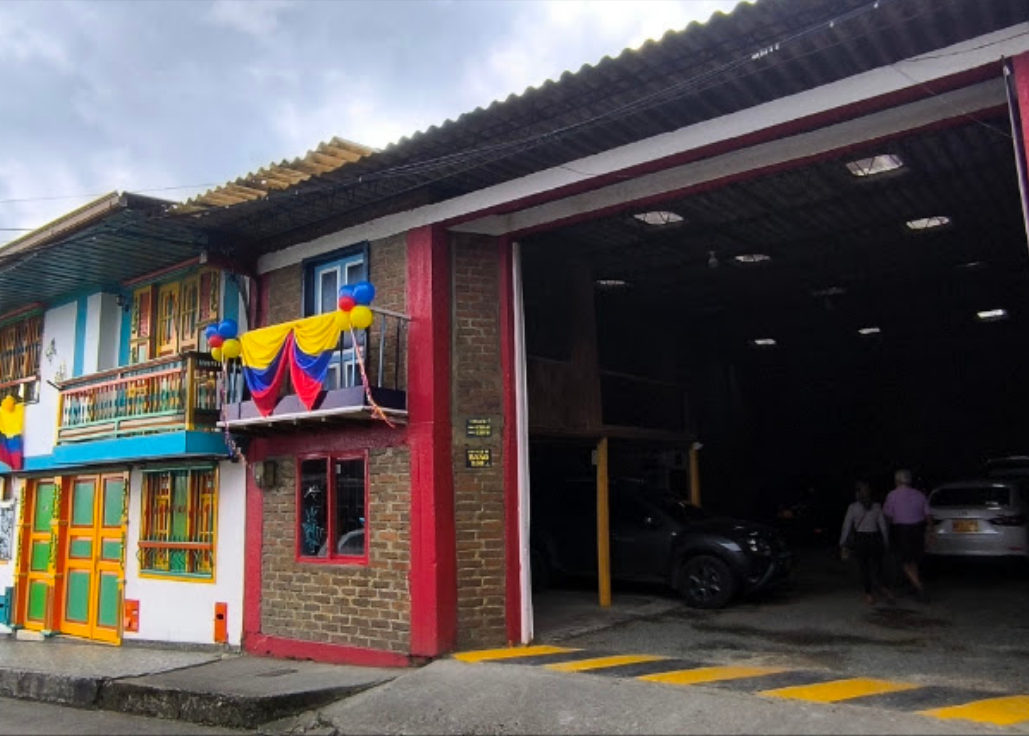 Parqueadero Central Parking